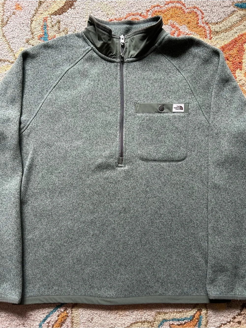 The North Face Men's Gordon Lyons 1/4 Zip Green Heather Fleece Sweater Size M